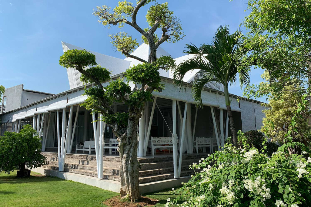 Bureau Mahatma, HMQ ASIA